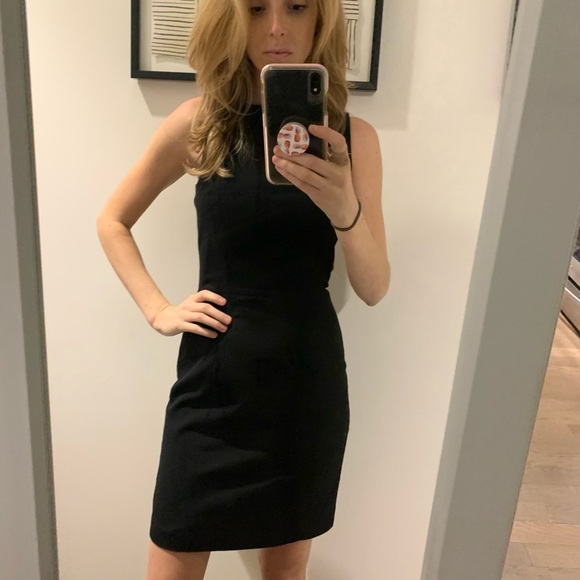 H&M little black dress with a white back twist - Picture 2 of 9